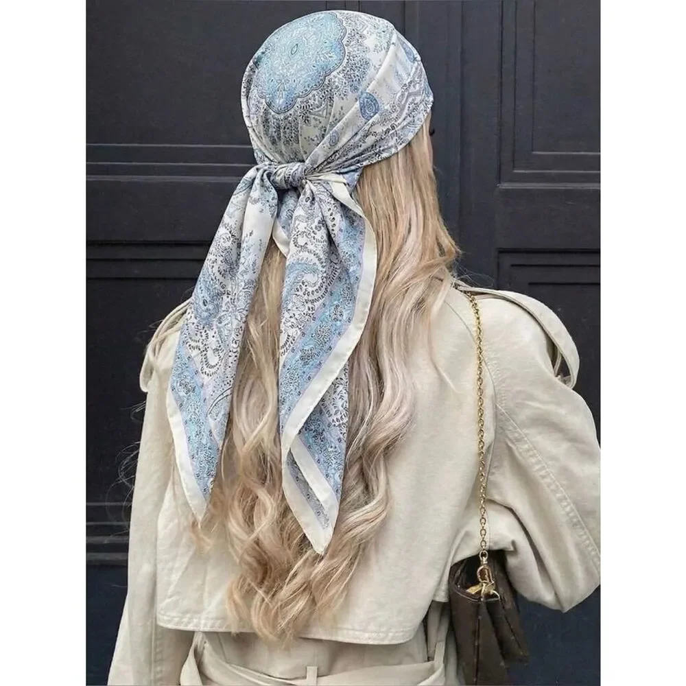 Light blue  Paisley scarf A1984